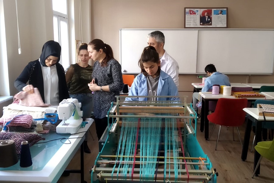 İstanbul'da Engelli Vatandaşlarımızı İstihdama Kazandırmak İçin Çalışıyoruz