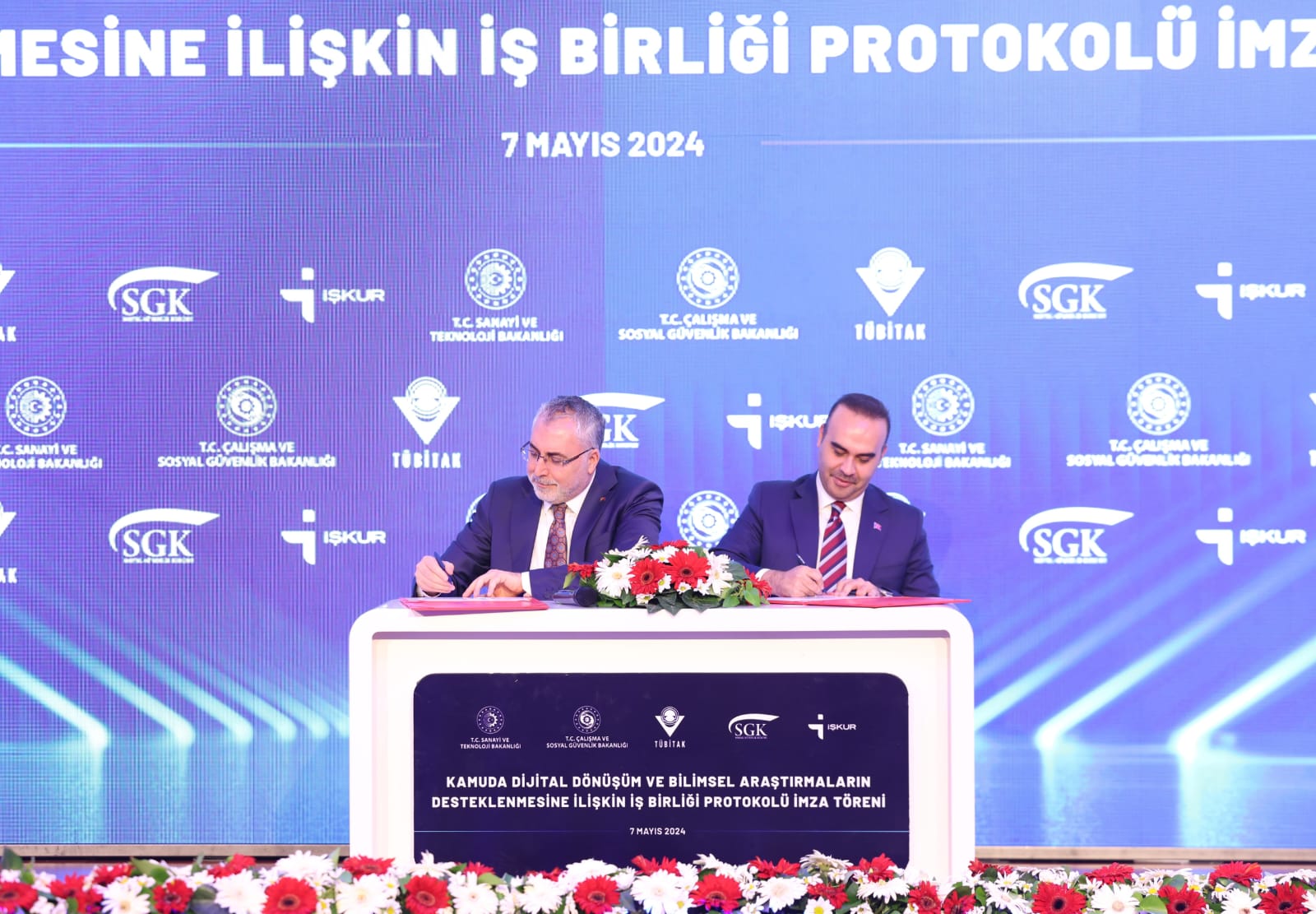 Kamuda  Dijital Dönüşümünün Sağlanmasına Yönelik İş Birliği Protokolü İmzalandı