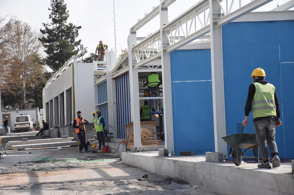 Deprem İllerinde Toplum Yararına Programlar İle Vatandaşlarımızın Yaralarını Sarmaya Devam Ediyoruz