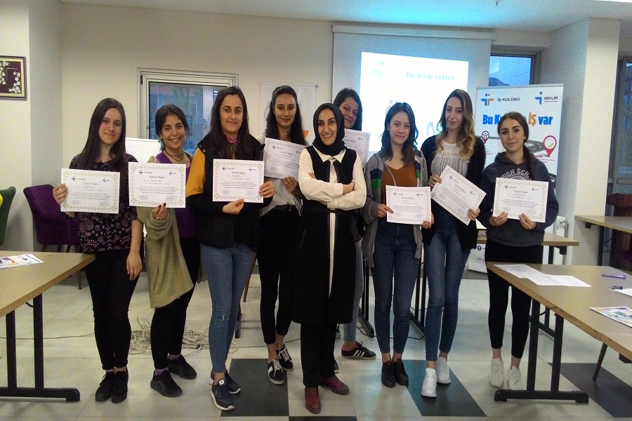 Manisa'da İş Kulübü Eğitimlerimiz Devam Ediyor