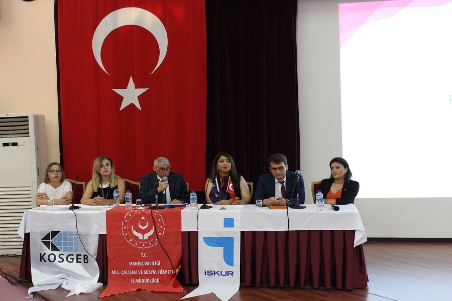 Manisa'da "Finansal Okuryazarlık ve Kadınların Ekonomik Güçlenmesi" Paneli Düzenledik
