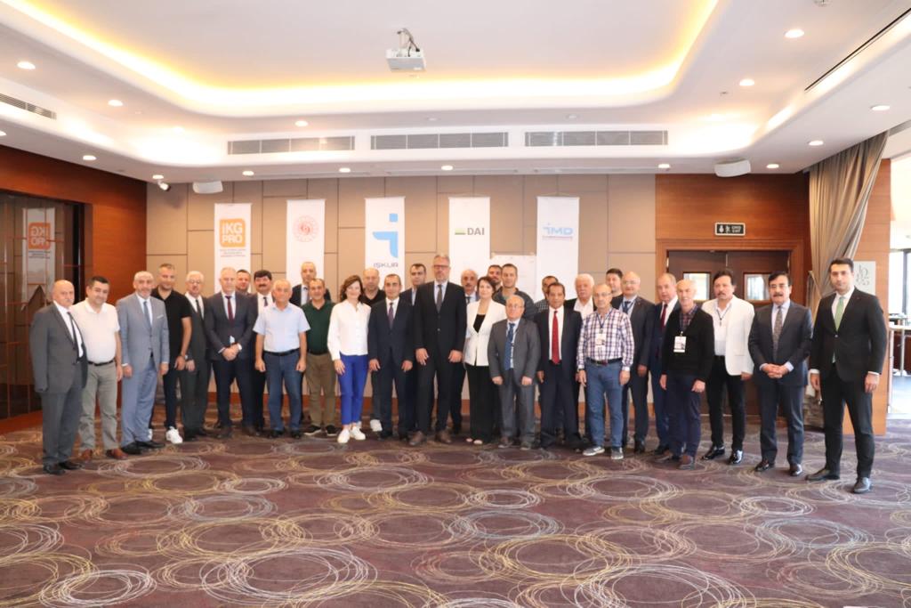 Vizyoner Yönetici Eğitimleri Bursa’da Düzenlendi