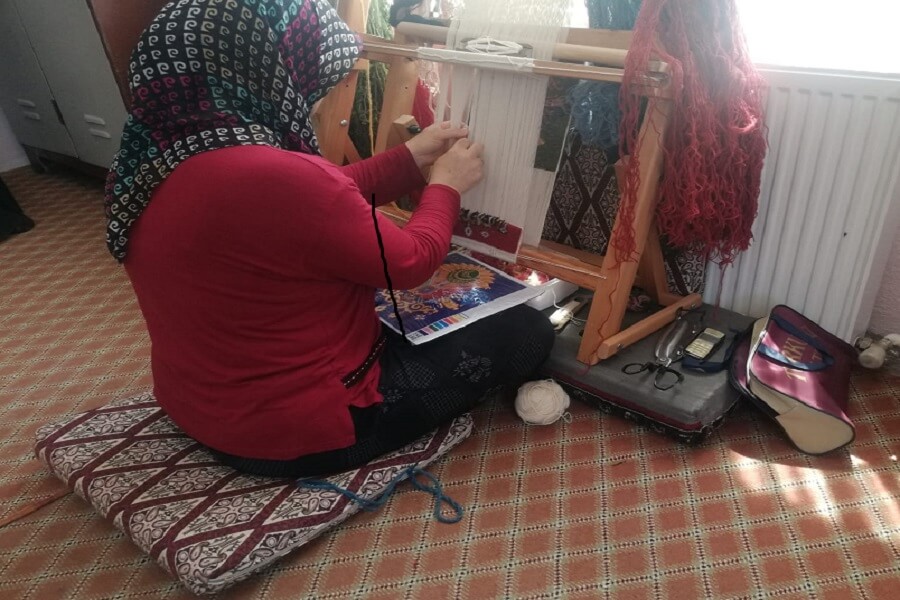 Domaniç'te Isparta Halı Dokuma Kursu Başlattık